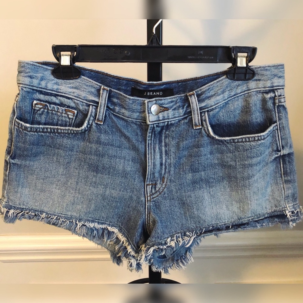 {J BRAND} Sachi Shorts w/Double Layered Fringe Hem